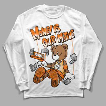 Wmns Dunk Low 'Magma Orange DopeSkill Long Sleeve T-Shirt Money Is Our Motive Bear Graphic Streetwear - White 