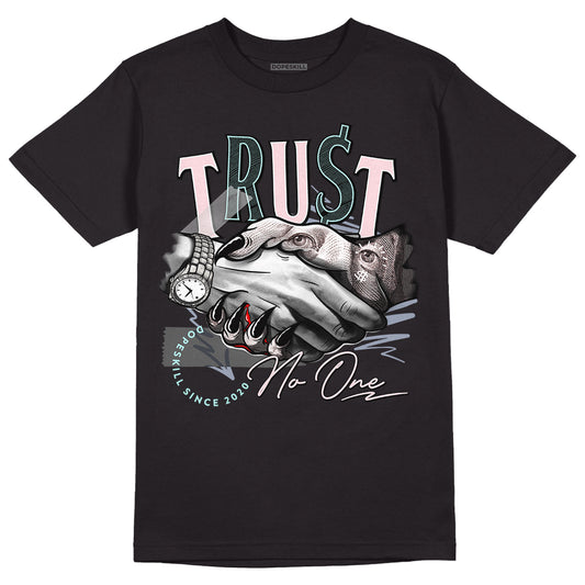 Easter 5s DopeSkill T-Shirt Trust No One Graphic - Black
