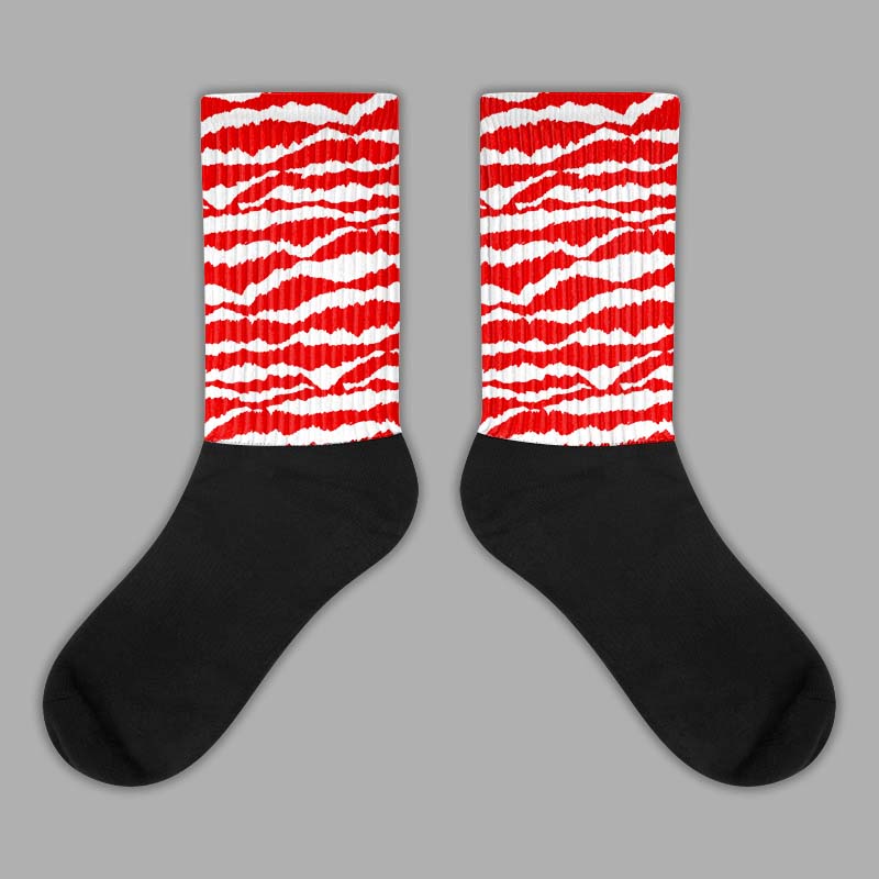 Abstract Tiger Socks Collection